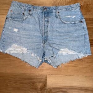 Women’s Levi’s Jean shorts size 33 waist